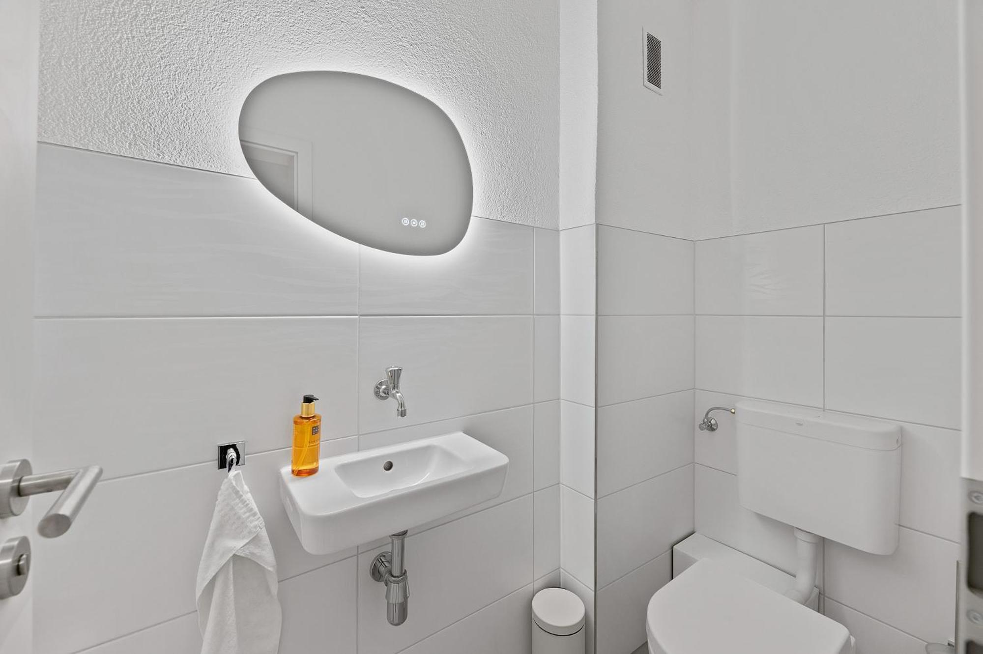 Roomfall Am Kurpark Mit Blick Ins Gruene-Parkplatz-Waschmaschine-Kueche-Wifi Bad Rappenau Bagian luar foto